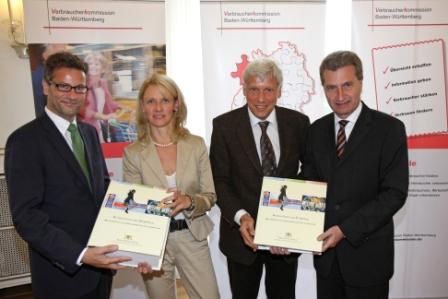 Die Vorsitzenden der VK bei der Pressekonferenz mit Ministerpräsident a. D. Oettinger und Minister Hauk am 30.09.2009